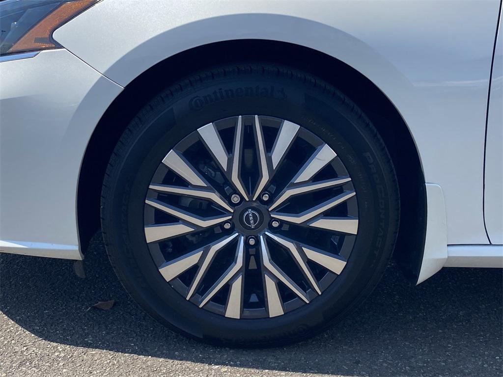 used 2023 Nissan Altima car, priced at $20,995