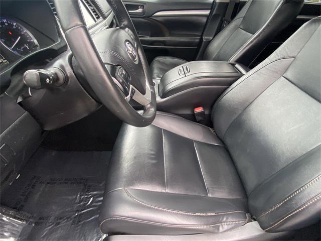 used 2019 Toyota Highlander car, priced at $24,988