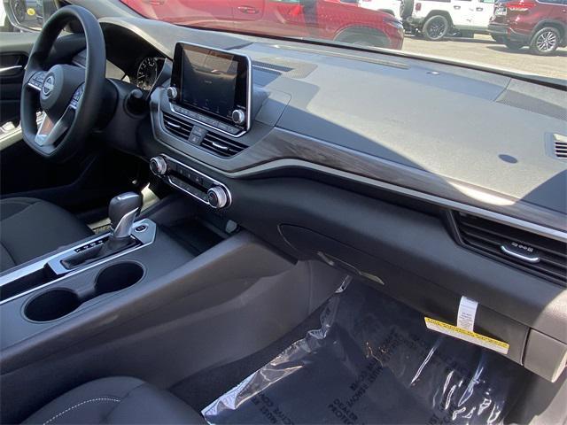 new 2025 Nissan Altima car, priced at $29,550