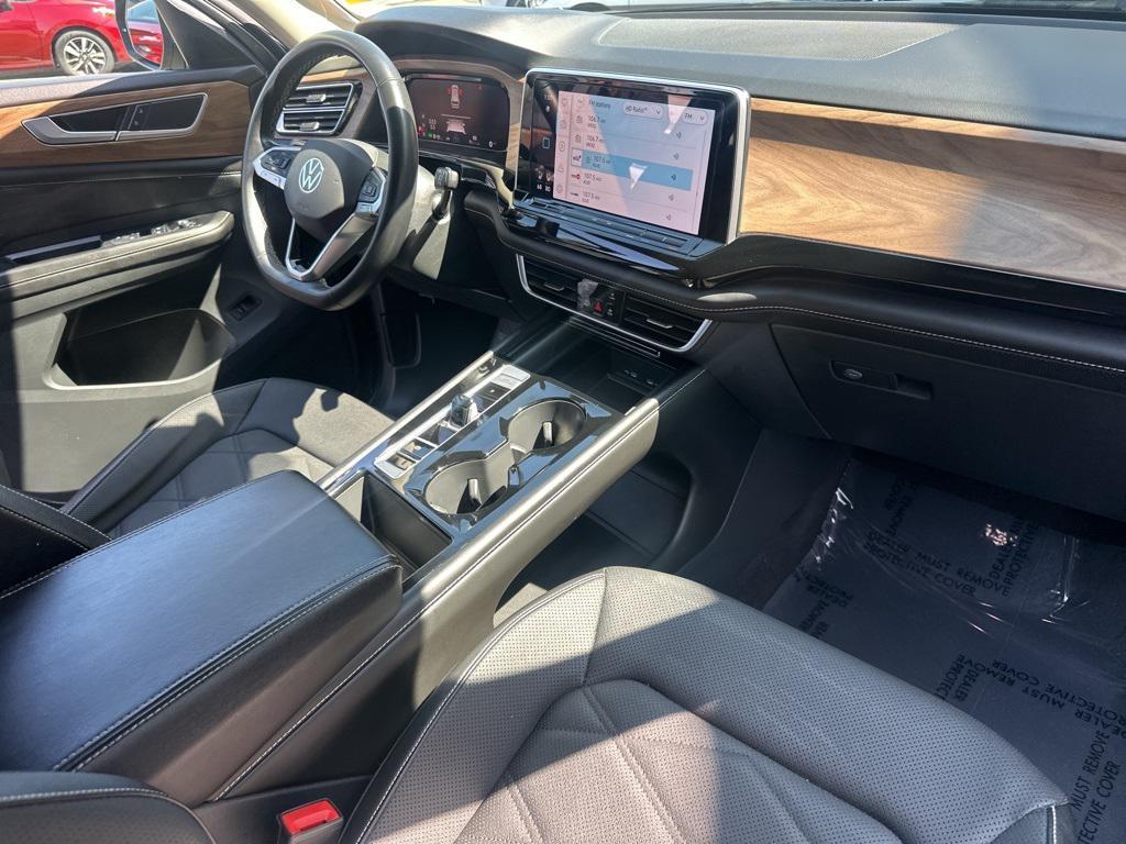 used 2024 Volkswagen Atlas car, priced at $27,995
