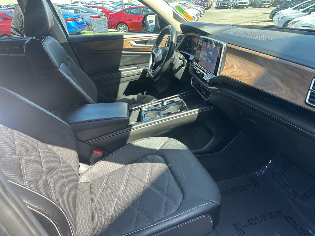 used 2024 Volkswagen Atlas car, priced at $27,995