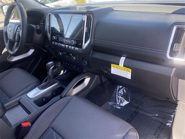 new 2025 Nissan Frontier car, priced at $39,925