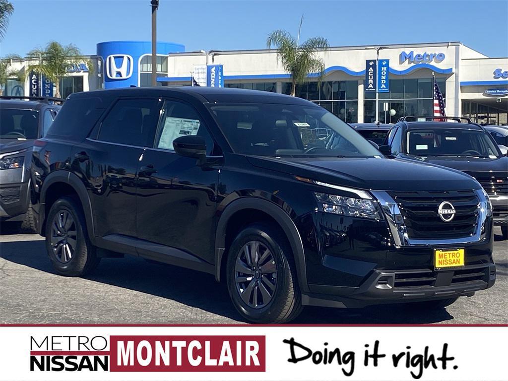 new 2025 Nissan Pathfinder car, priced at $32,371