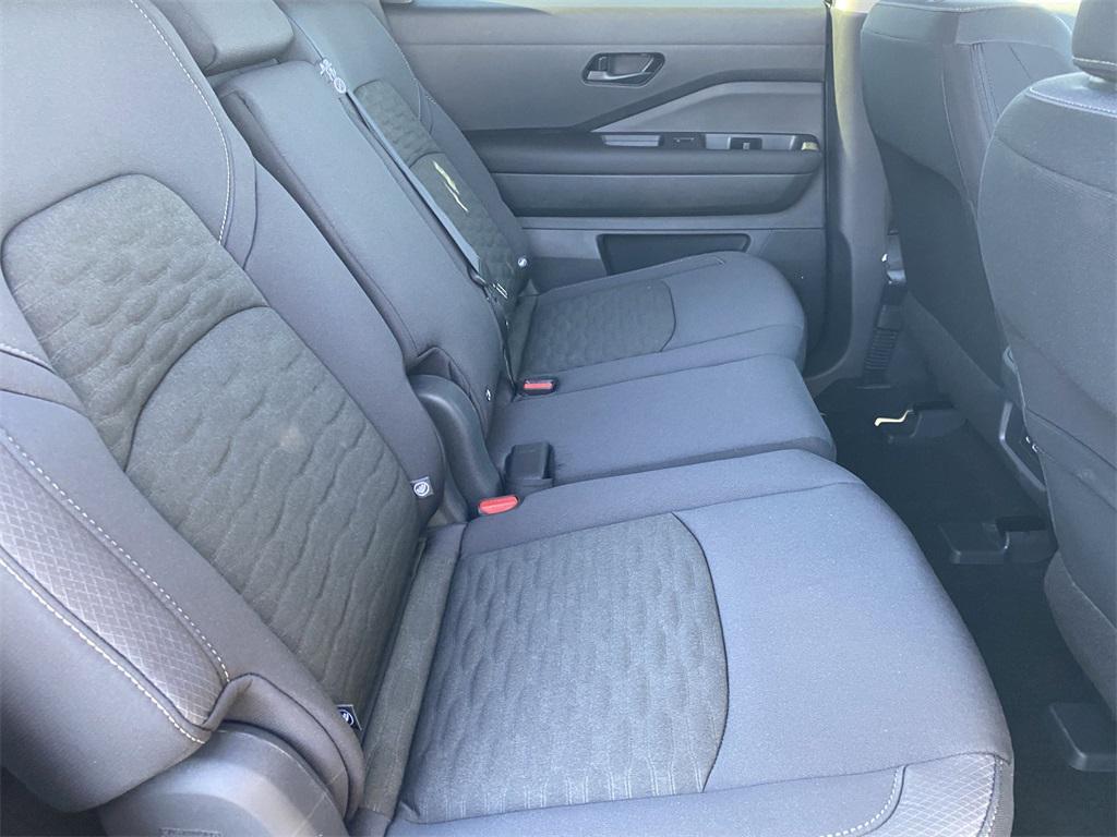 new 2025 Nissan Pathfinder car, priced at $32,371