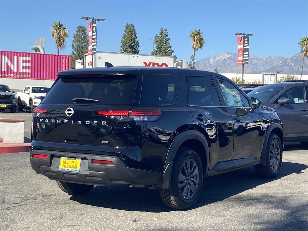 new 2025 Nissan Pathfinder car, priced at $32,371
