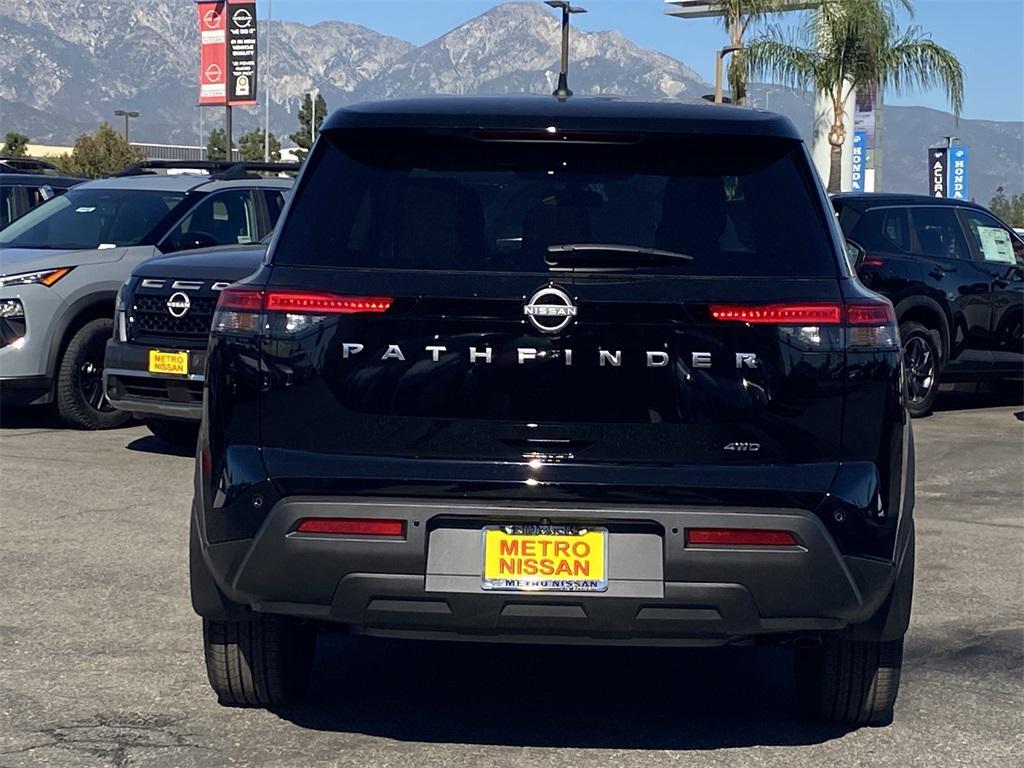 new 2025 Nissan Pathfinder car, priced at $32,371