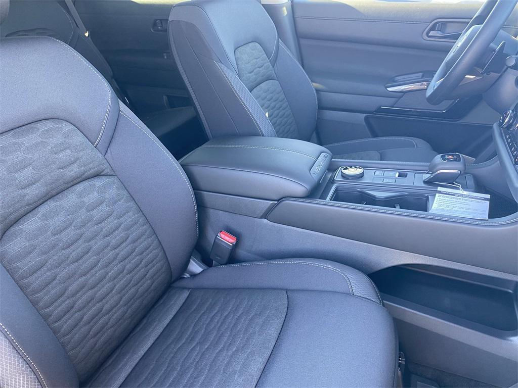 new 2025 Nissan Pathfinder car, priced at $32,371