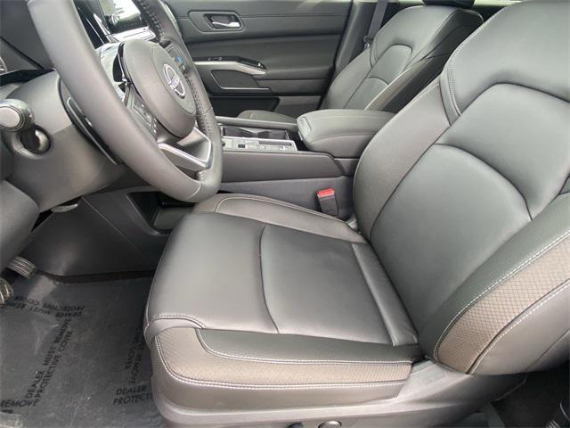 new 2025 Nissan Pathfinder car, priced at $45,645