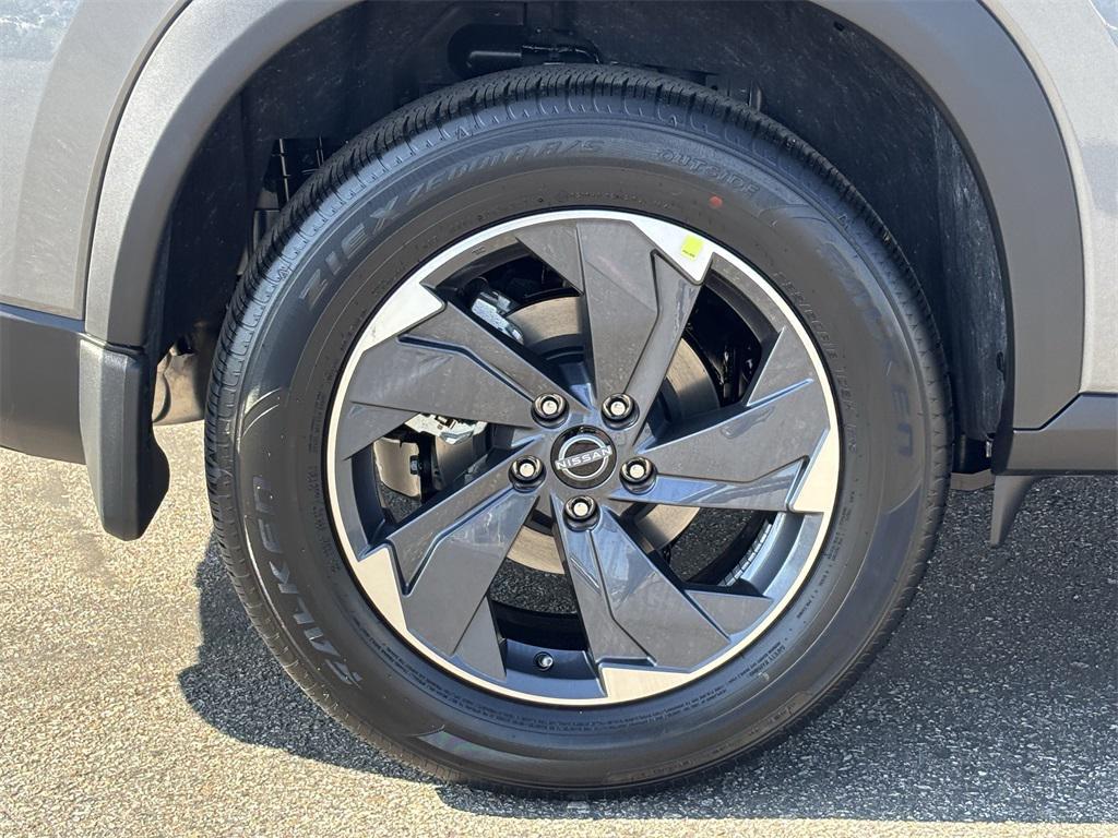 new 2026 Nissan Rogue car, priced at $30,400