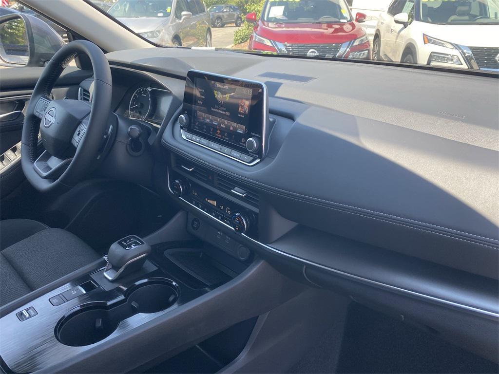 new 2025 Nissan Rogue car, priced at $29,250