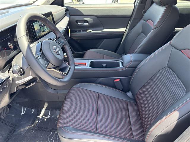 new 2025 Nissan Kicks car, priced at $29,015