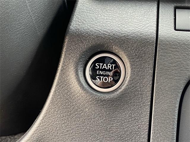 new 2025 Nissan Frontier car, priced at $39,925