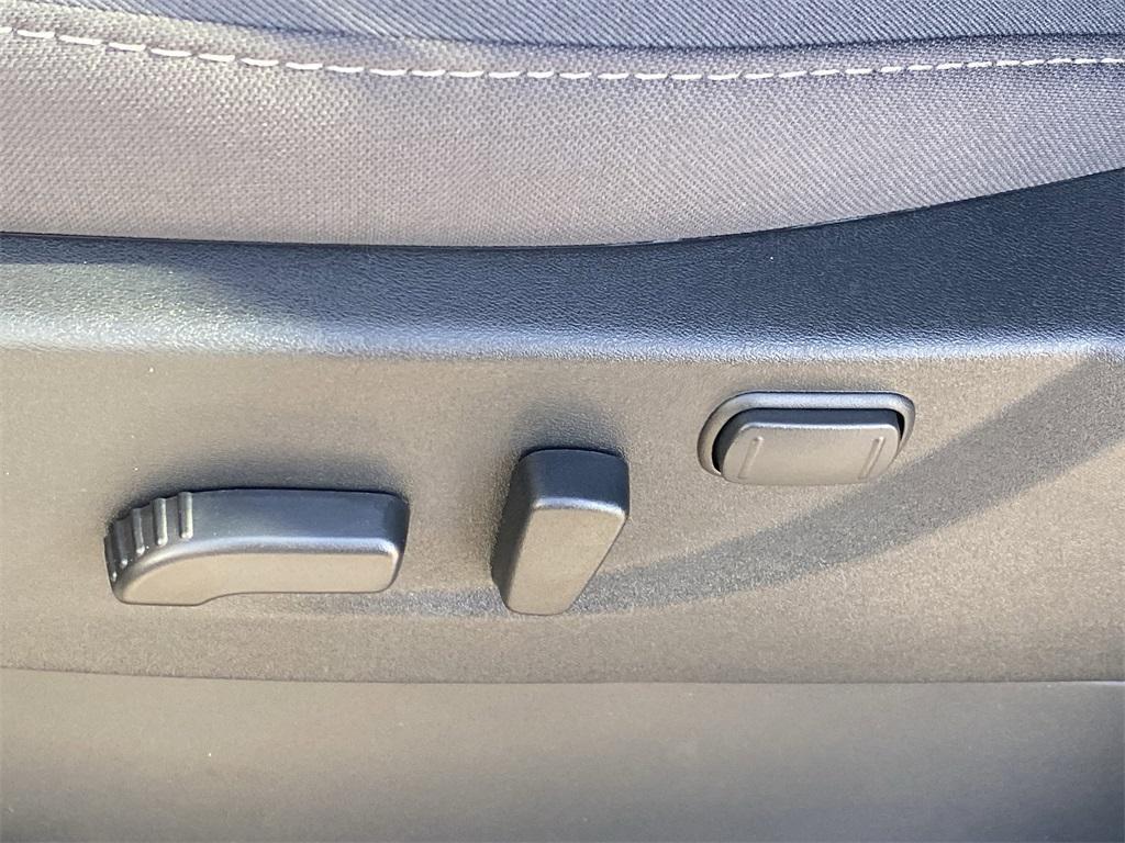 new 2026 Nissan Frontier car, priced at $36,157