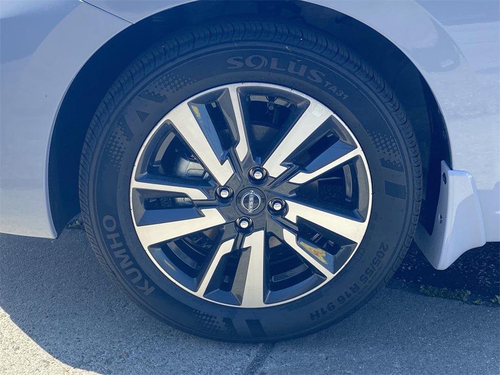 new 2025 Nissan Versa car, priced at $21,265