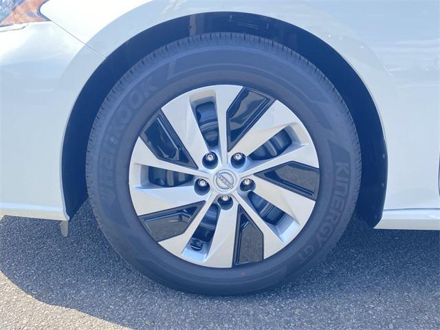 new 2025 Nissan Altima car, priced at $28,140