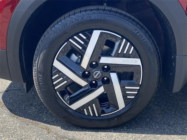 new 2025 Nissan Kicks car, priced at $26,160