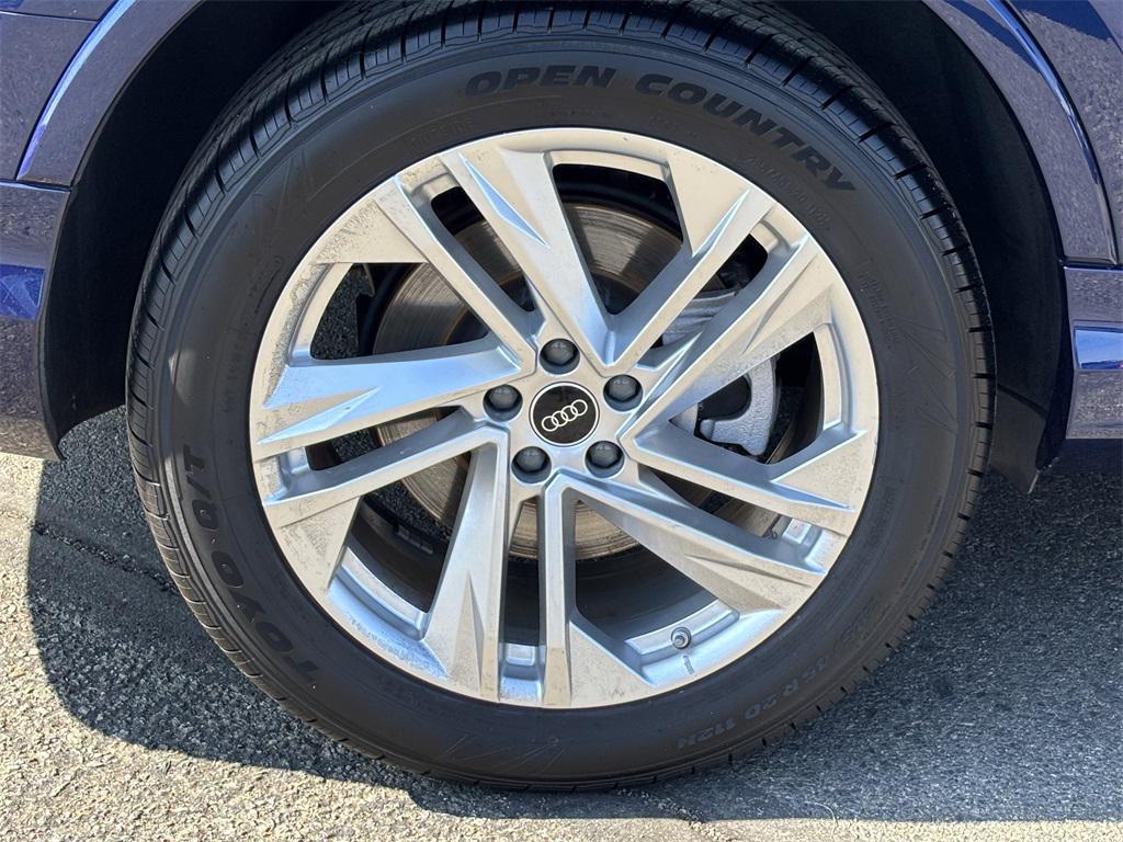 used 2023 Audi Q7 car, priced at $34,999