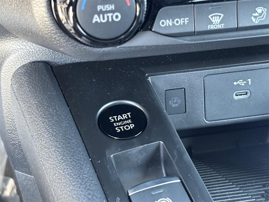 new 2025 Nissan Kicks car, priced at $25,312