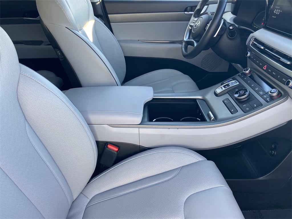 used 2024 Hyundai Palisade car, priced at $30,995