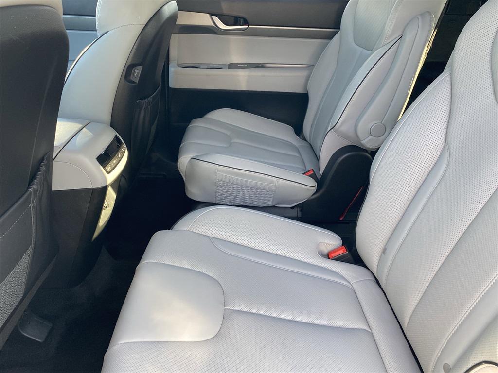 used 2024 Hyundai Palisade car, priced at $30,995