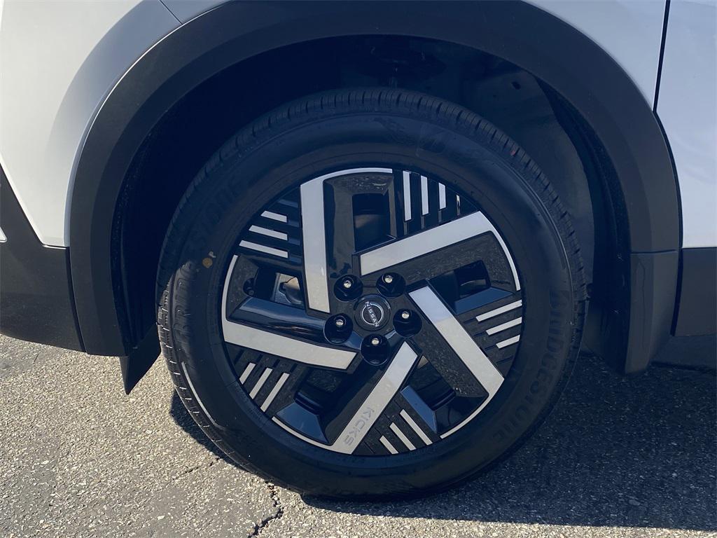 new 2026 Nissan Kicks car, priced at $25,420