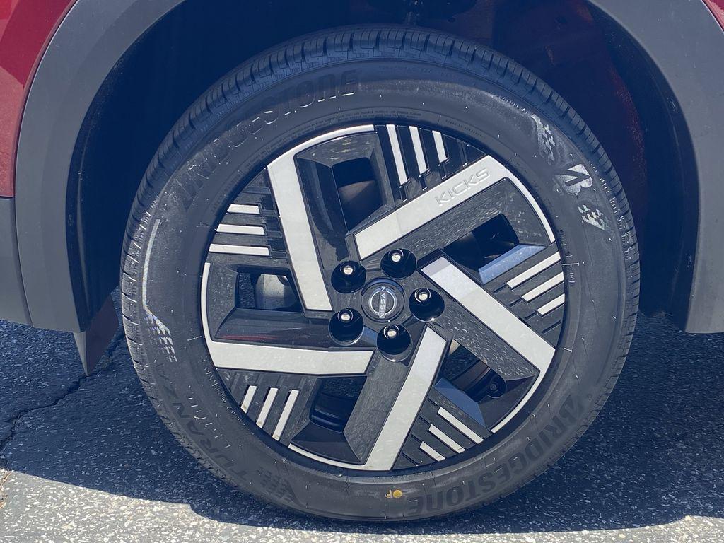 new 2025 Nissan Kicks car, priced at $23,759