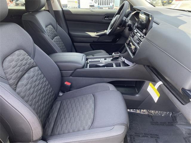 new 2025 Nissan Pathfinder car, priced at $39,030