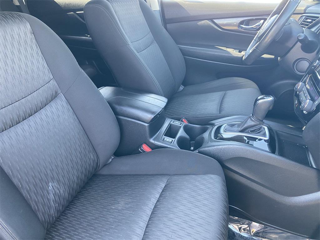 used 2019 Nissan Rogue car, priced at $17,870