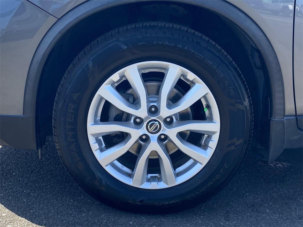 used 2019 Nissan Rogue car, priced at $17,870