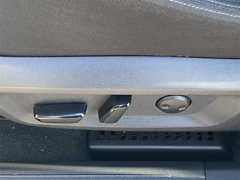 used 2023 Nissan Rogue car, priced at $18,995