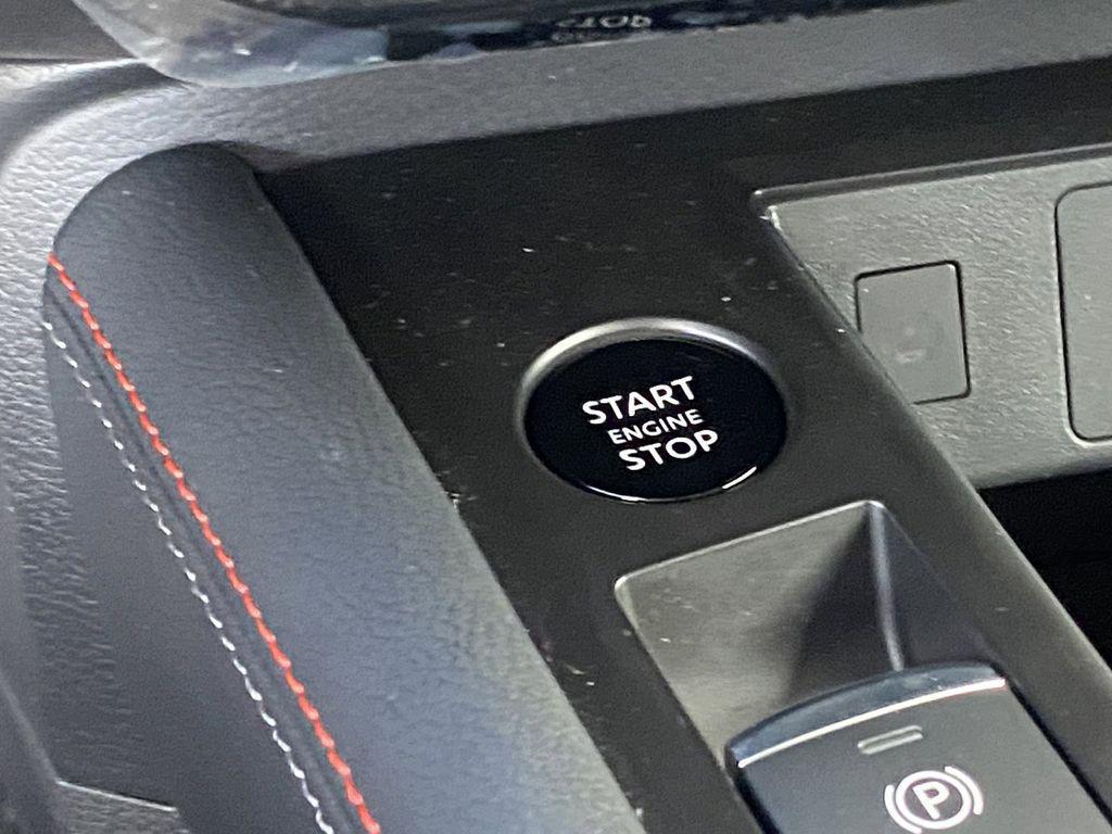 new 2025 Nissan Kicks car, priced at $26,333