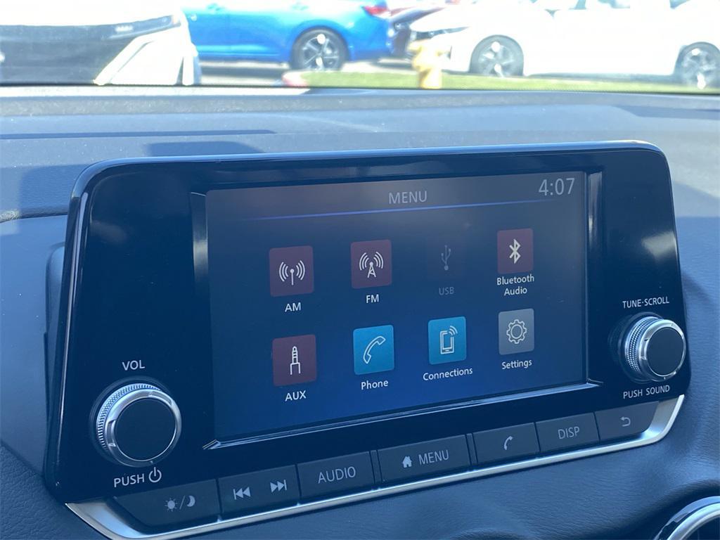 new 2025 Nissan Sentra car, priced at $21,555