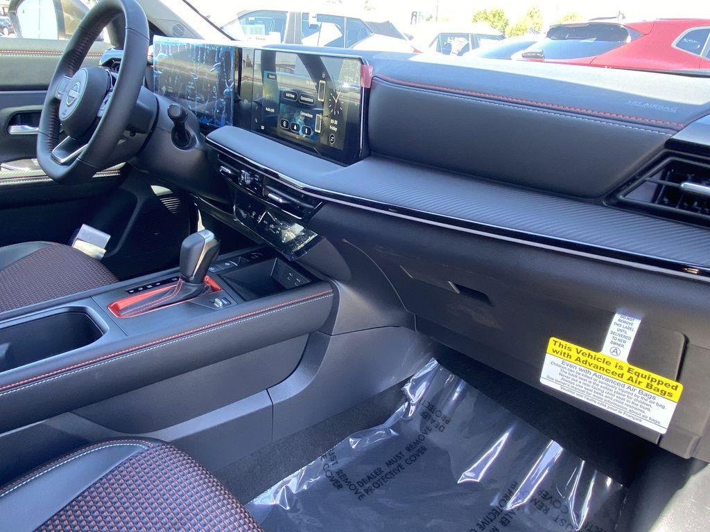 new 2025 Nissan Kicks car, priced at $26,885