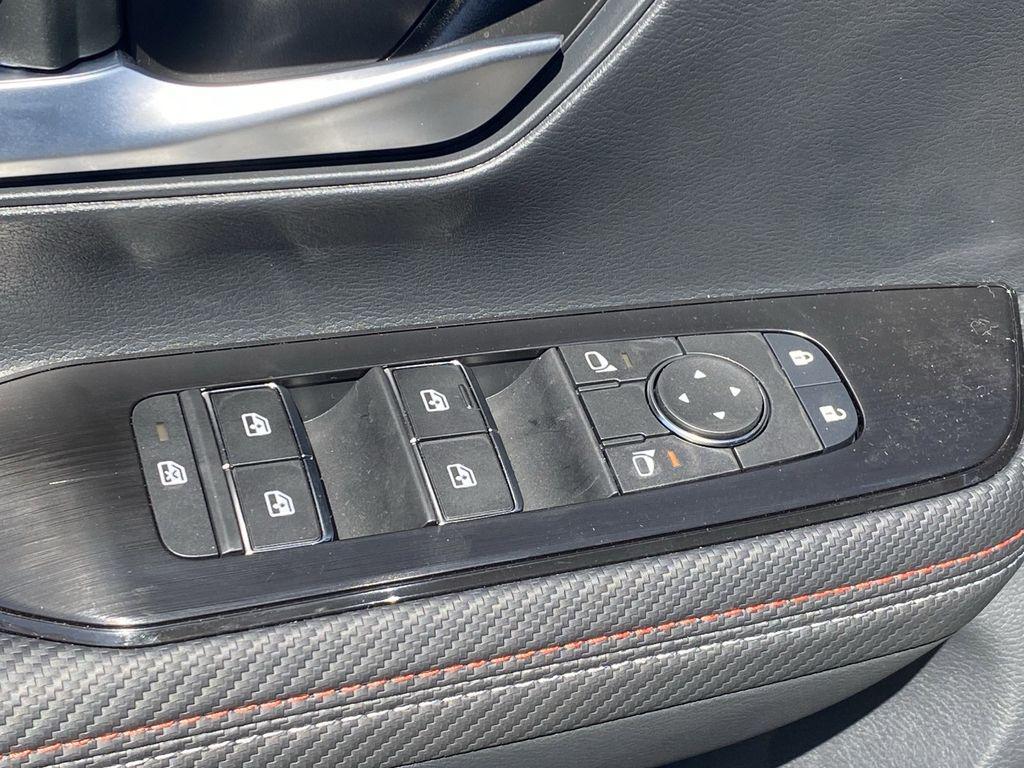 new 2025 Nissan Kicks car, priced at $26,885