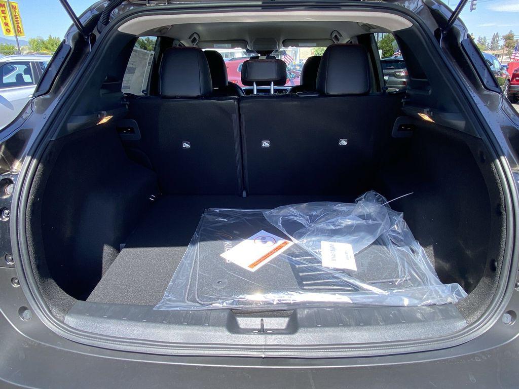 new 2025 Nissan Kicks car, priced at $26,885