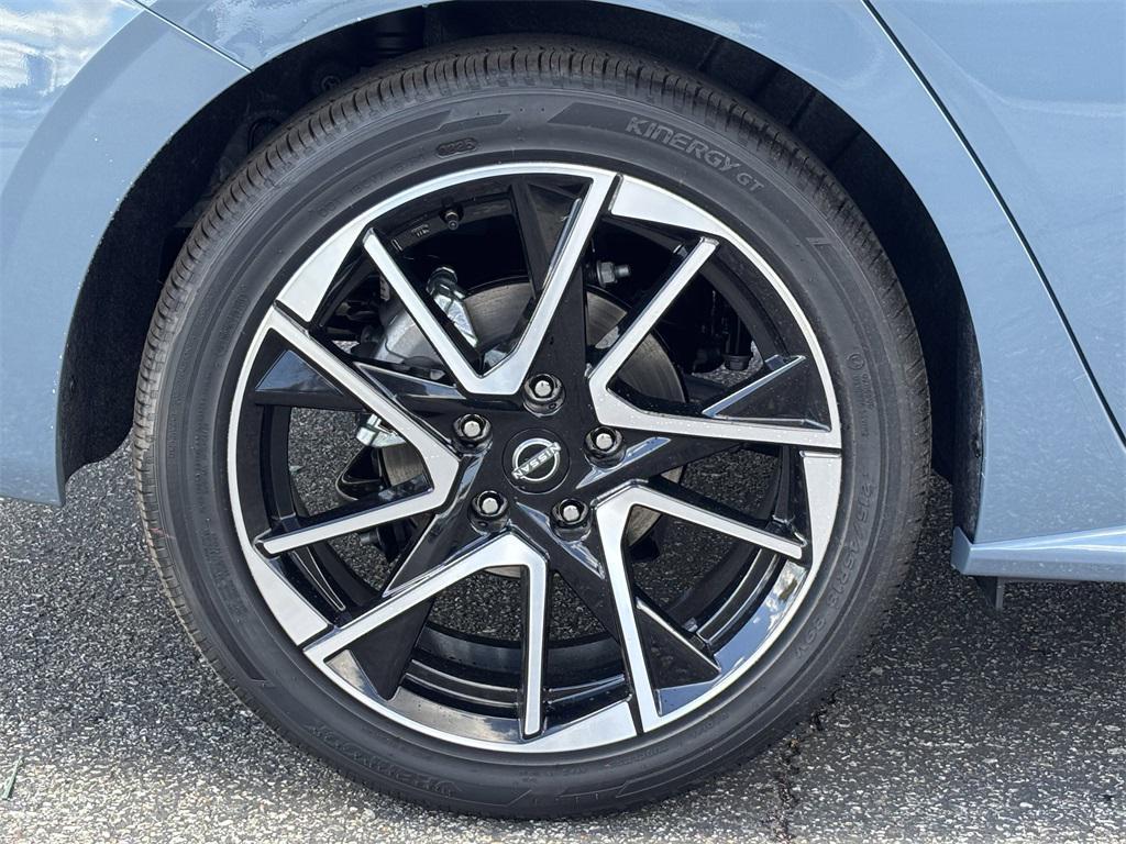 new 2025 Nissan Sentra car, priced at $23,329