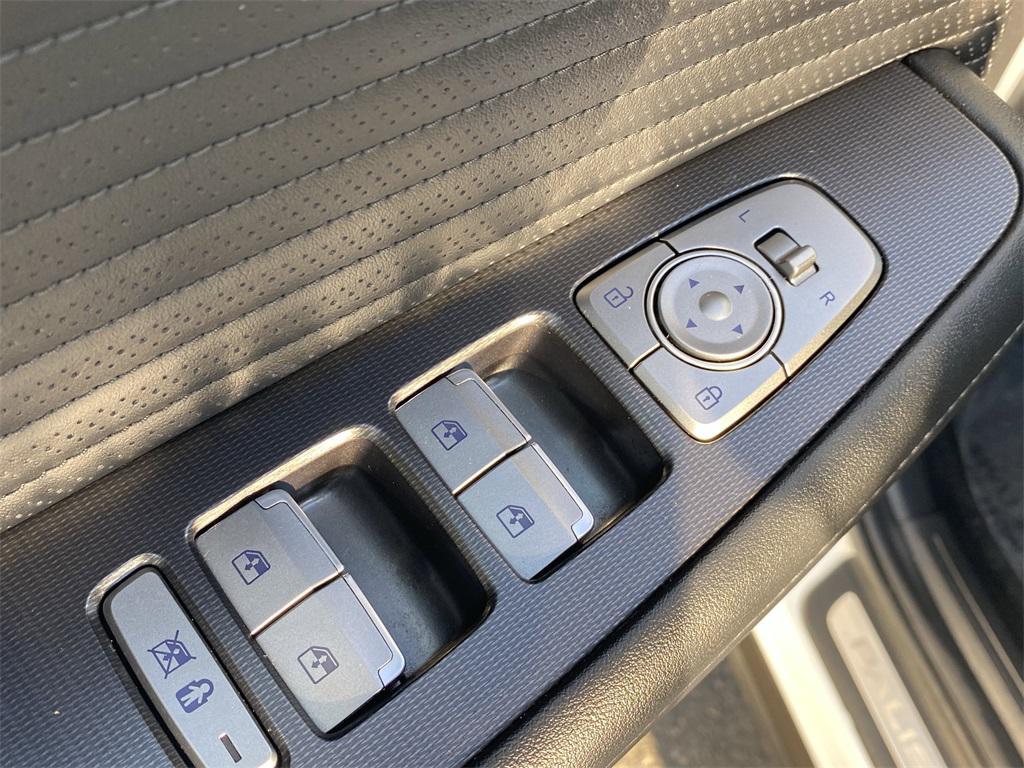 used 2024 Hyundai Palisade car, priced at $36,995