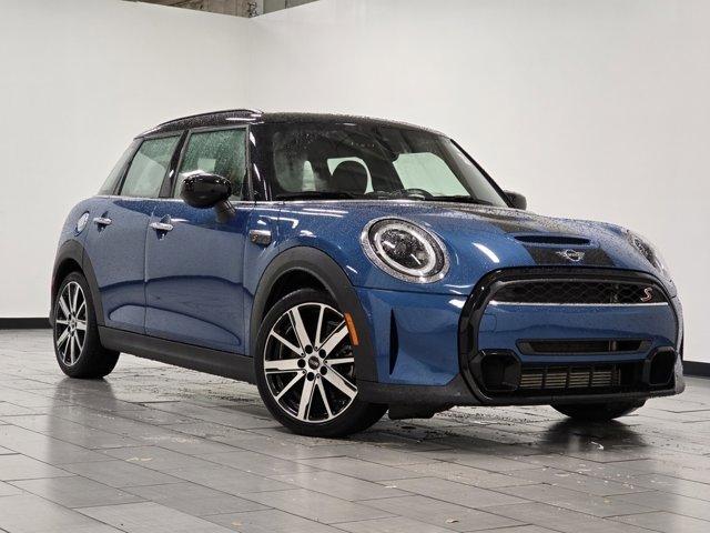 used 2022 MINI Hardtop car, priced at $24,135