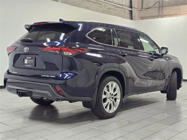 new 2026 Toyota Highlander car, priced at $53,112