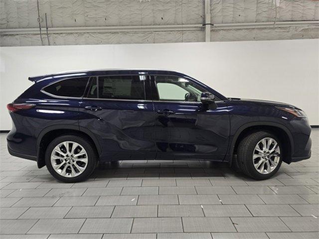 new 2026 Toyota Highlander car, priced at $53,112