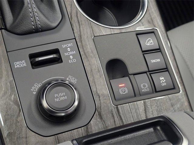 new 2026 Toyota Highlander car, priced at $53,112