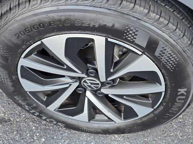 used 2024 Volkswagen Jetta car, priced at $18,654