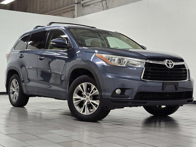 used 2015 Toyota Highlander car, priced at $17,866