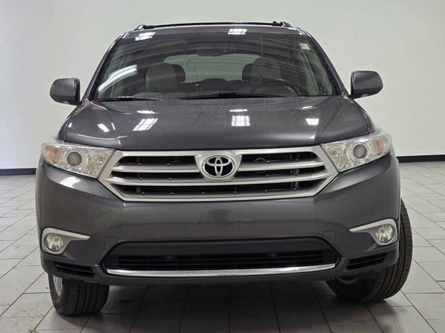 used 2011 Toyota Highlander car, priced at $12,499