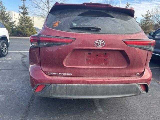 used 2022 Toyota Highlander car, priced at $31,500