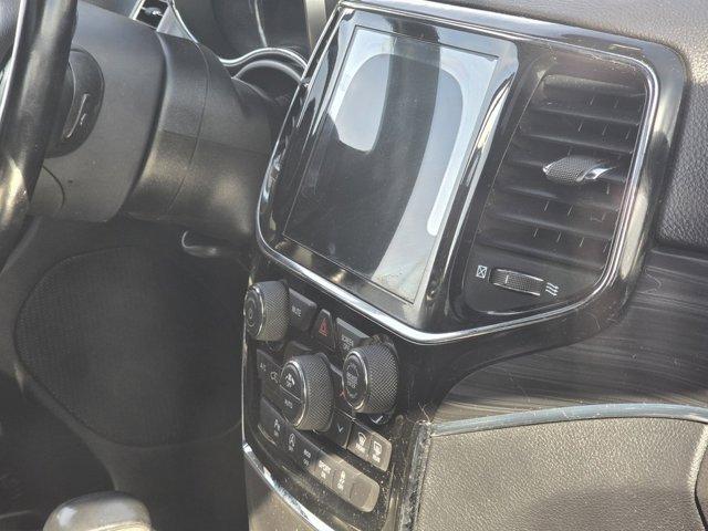 used 2020 Jeep Grand Cherokee car, priced at $25,590