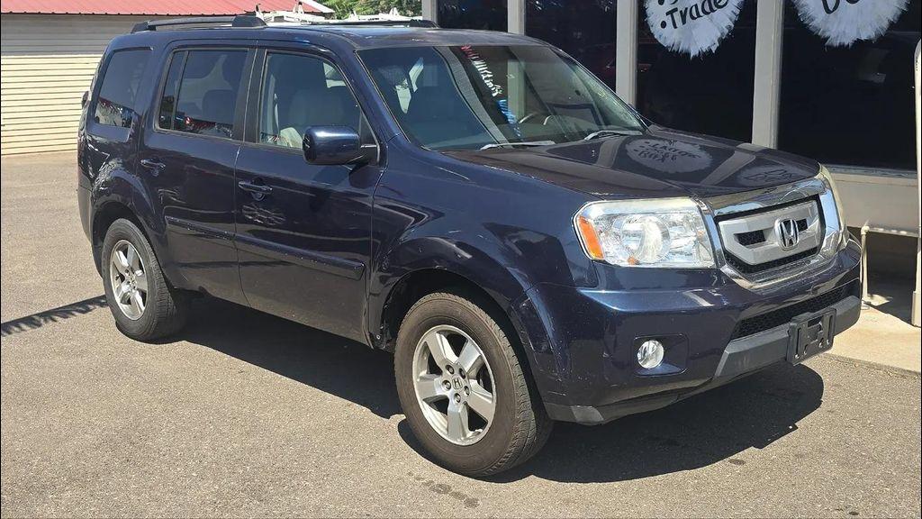 used 2010 Honda Pilot car, priced at $8,900