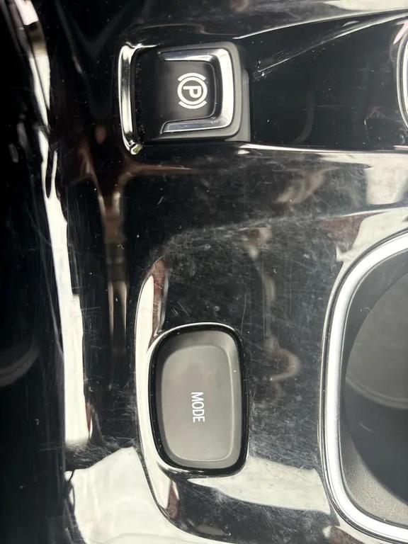 used 2023 Buick Envision car, priced at $29,994