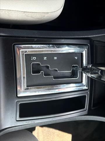 used 2005 Chrysler 300 car, priced at $7,995