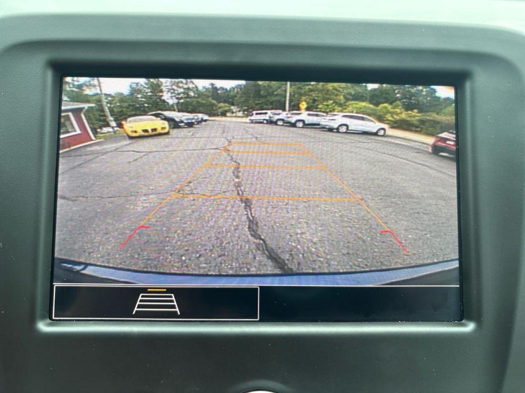 used 2022 Chevrolet Equinox car, priced at $25,495